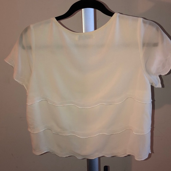 Mink Pink ruffled crop top - Picture 3 of 3